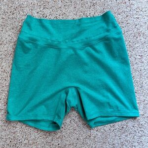 PTULA BAREPRO MVP Short 6
Size: large 
Color: Lush